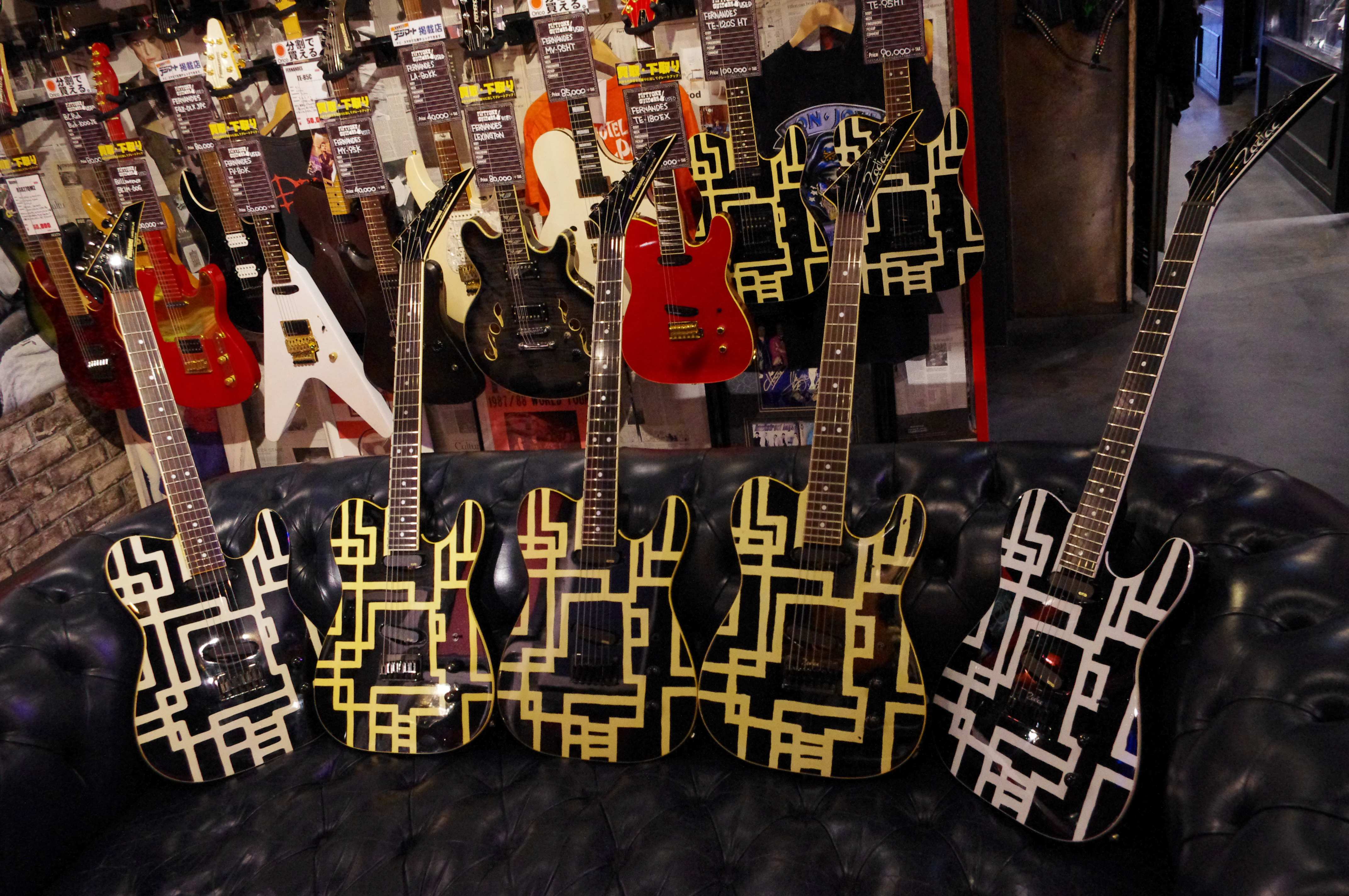 大阪 堺市で布袋モデル売るのも買うのもフィフティワンギターズ Next51三国ヶ丘店